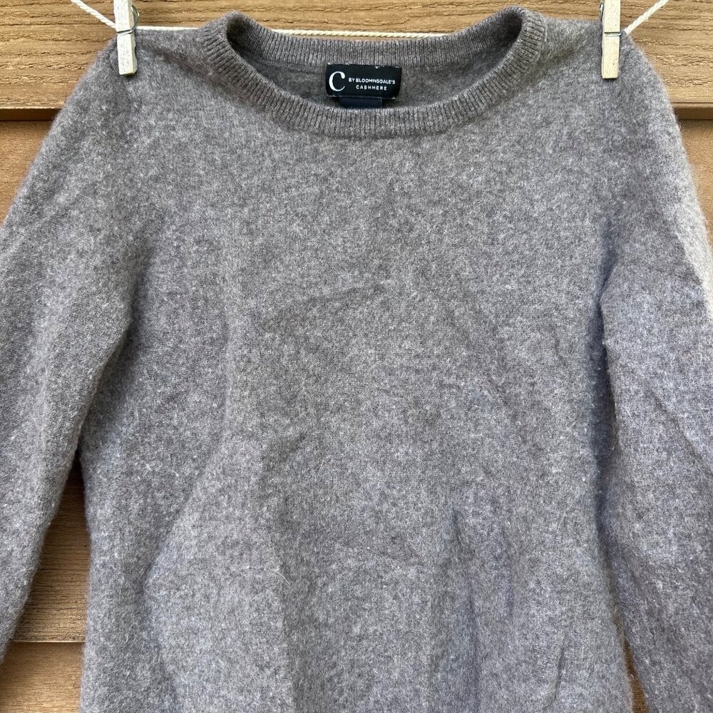 C By Bloomingdales 100% Cashmere Womens Sweater M Gray Long Sleeve Soft Knit Pul - Picture 5 of 7